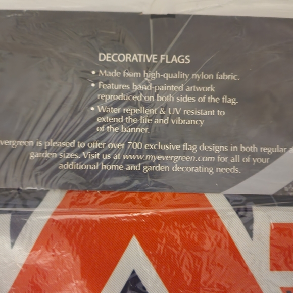 Collegiate Decorative Flags - Picture 4 of 5